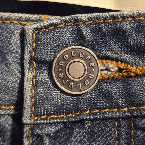 Pink Lily Nature 3" No More Wishing Distressed Denim Jean Shorts Size Medium - Picture 5 of 13